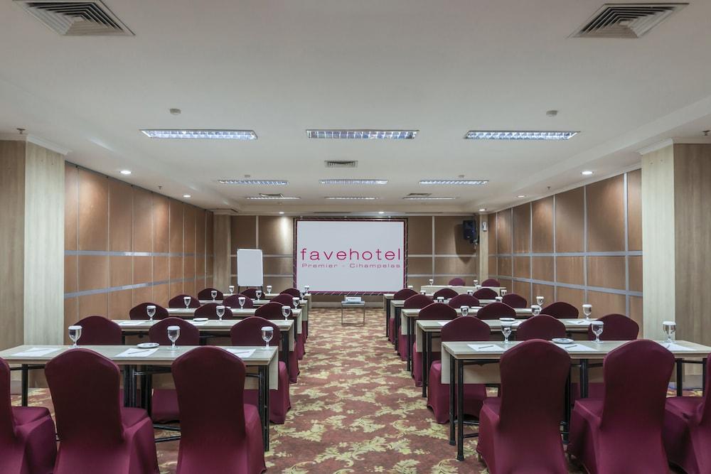 Favehotel Premier Cihampelas Bandung Esterno foto
